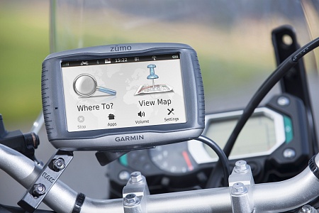  GPS  Garmin Zumo 595LM  Europe 