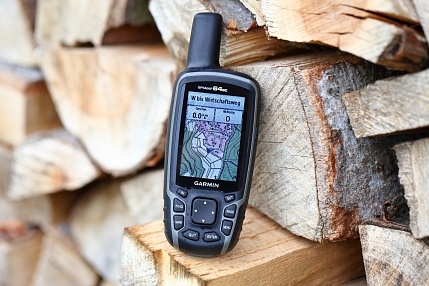 Портативный GPS навигатор GPSMAP 64st 